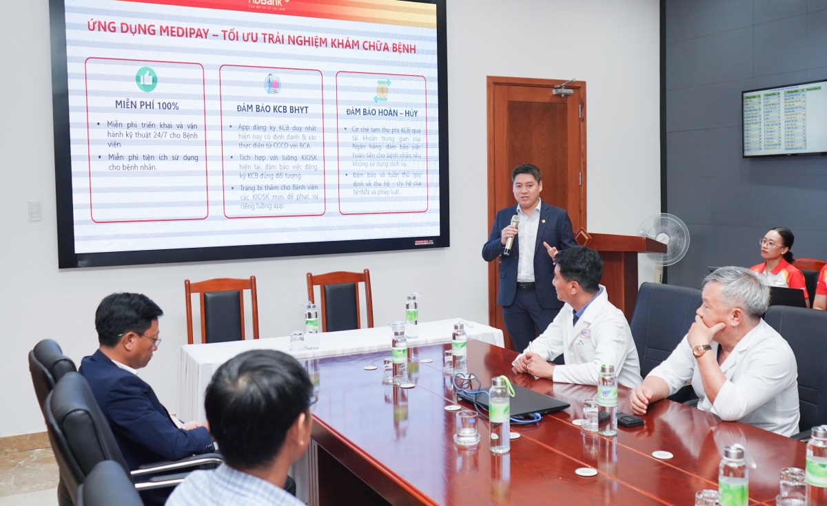 Hồ sơ bệnh án điện tử là một bước đi quan trọng trong lộ trình chuyển đổi số ngành y tế Hồ sơ bệnh án điện tử là một bước đi quan trọng trong lộ trình chuyển đổi số ngành y tế