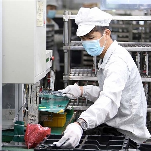 Tuyên truyền, phổ biến pháp luật lao động cho công nhân: Thực tiễn tại KCN Đình Trám