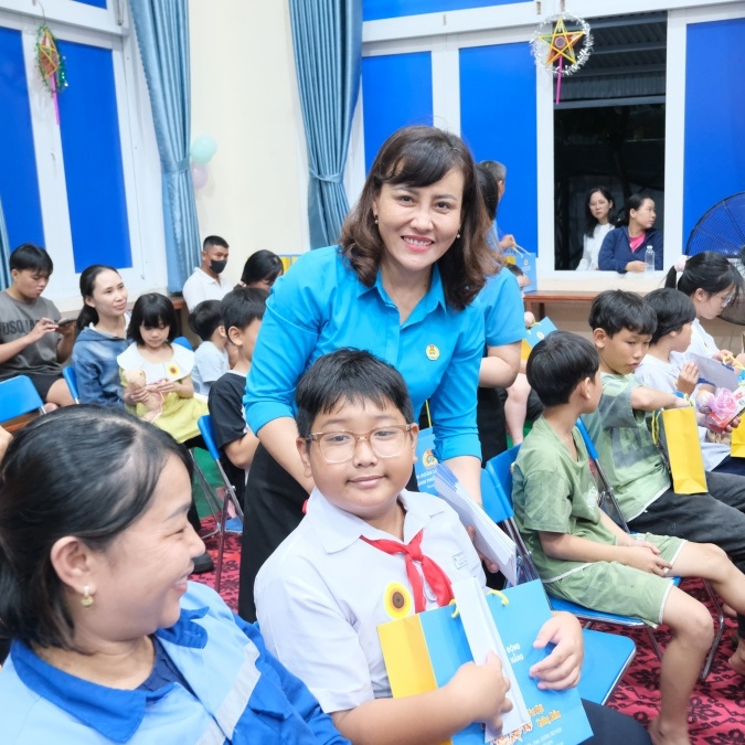 Đà Nẵng: Hàng nghìn trẻ em con người lao động được đón Trung thu ấm áp