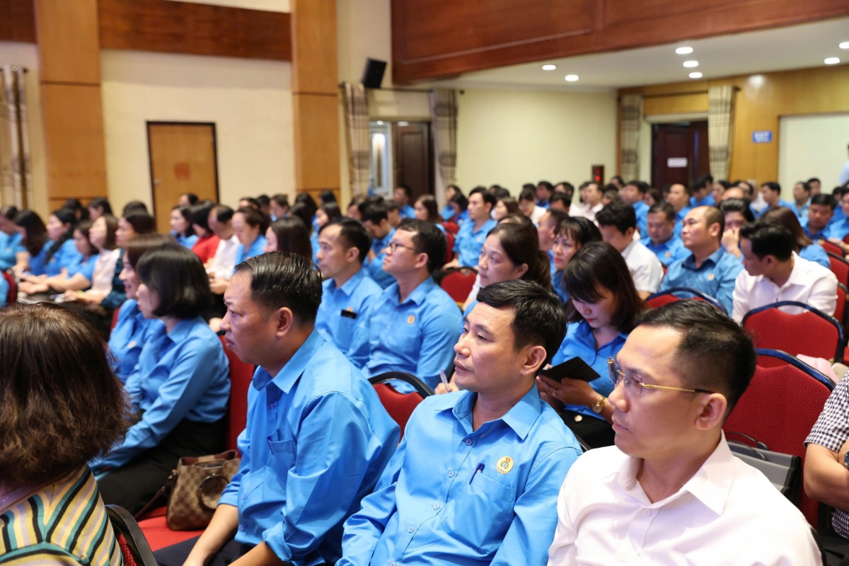 Hoàn thành chi trả chế độ đối với cán bộ công đoàn chuyên trách trước 10/10