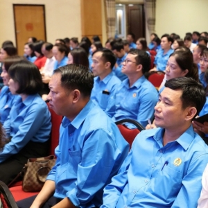 Hoàn thành chi trả chế độ đối với cán bộ công đoàn chuyên trách diện nghỉ việc trước 10/10