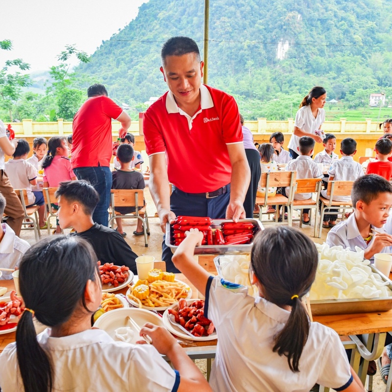 SeABankers Vì trẻ thơ - Một thập kỷ yêu thương khởi nguồn từ trái tim