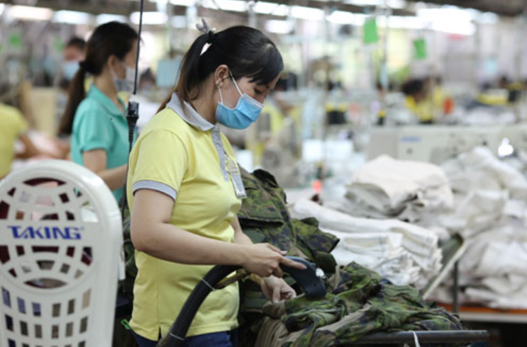 Dự kiến tăng lương tối thiểu vùng lên 900.000 đồng/tháng từ năm 2026