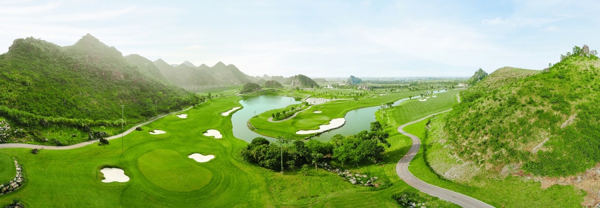 Legend Valley Country Club: Từ vùng đầm lầy hoang sơ đến “thiên đường golf” giữa lòng Ninh Bình Legend Valley Country Club: Từ vùng đầm lầy hoang sơ đến “thiên đường golf” giữa lòng Ninh Bình