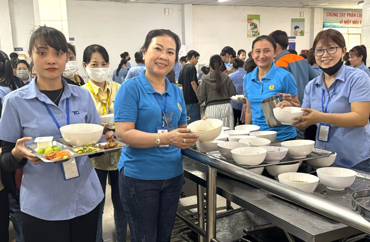 Trần Thị Thanh Châu: Người phụ nữ dệt nên thành công