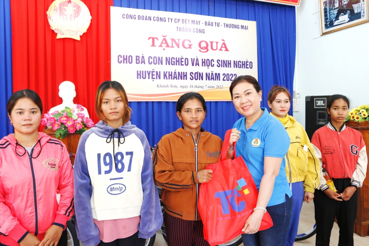 Trần Thị Thanh Châu: Người phụ nữ dệt nên thành công