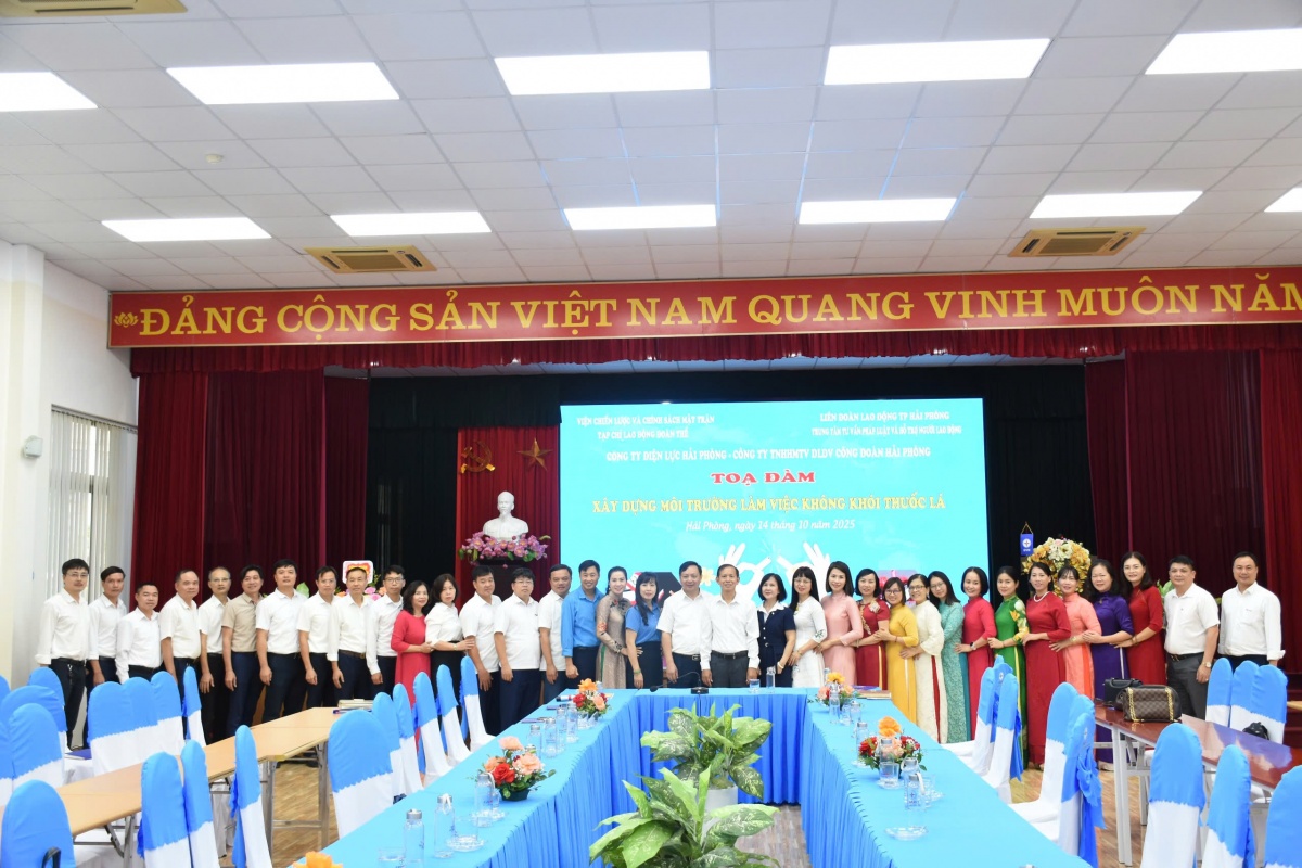 Cách nào xây dựng môi trường làm việc không khói thuốc trong ngành Điện? Cách nào xây dựng môi trường làm việc không khói thuốc trong ngành Điện?