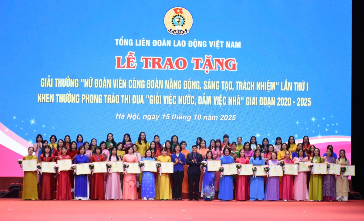 Phụ nữ Việt Nam thời đại mới: Biểu tượng của bản lĩnh, trí tuệ và nhân ái Phụ nữ Việt Nam thời đại mới: Biểu tượng của bản lĩnh, trí tuệ và nhân ái