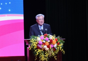 Phụ nữ Việt Nam thời đại mới: Biểu tượng của bản lĩnh, trí tuệ và nhân ái