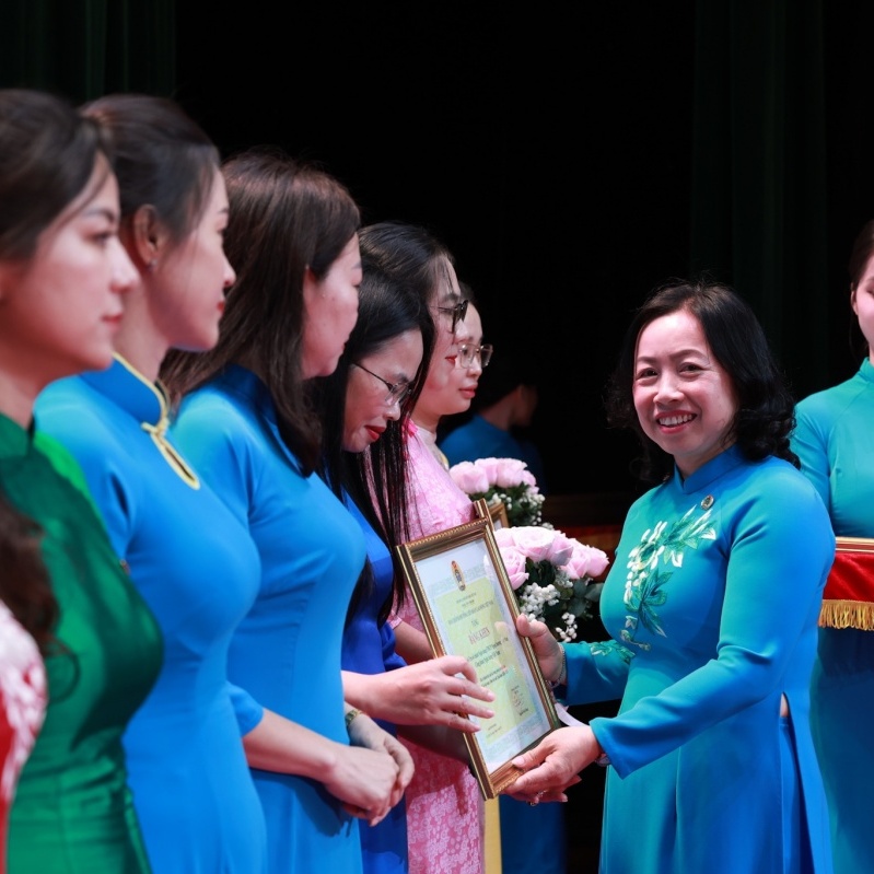 Công đoàn với phong trào “Giỏi việc nước, đảm việc nhà”: Lan tỏa giá trị, khẳng định vai trò phụ nữ