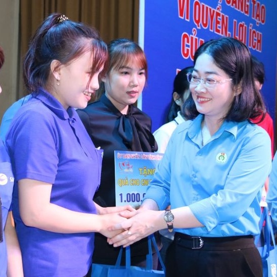 9 tháng đầu năm 2025 công đoàn kết nạp hơn 600 nghìn đoàn viên mới