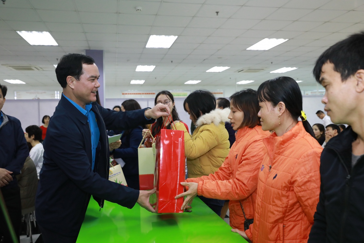 Điểm tựa “không ai bị bỏ lại phía sau”