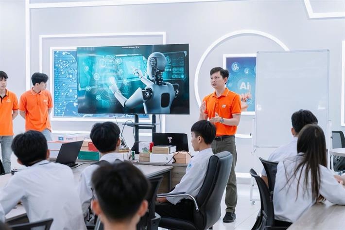 Phong trào “Cả nước thi đua đổi mới sáng tạo và chuyển đổi số”