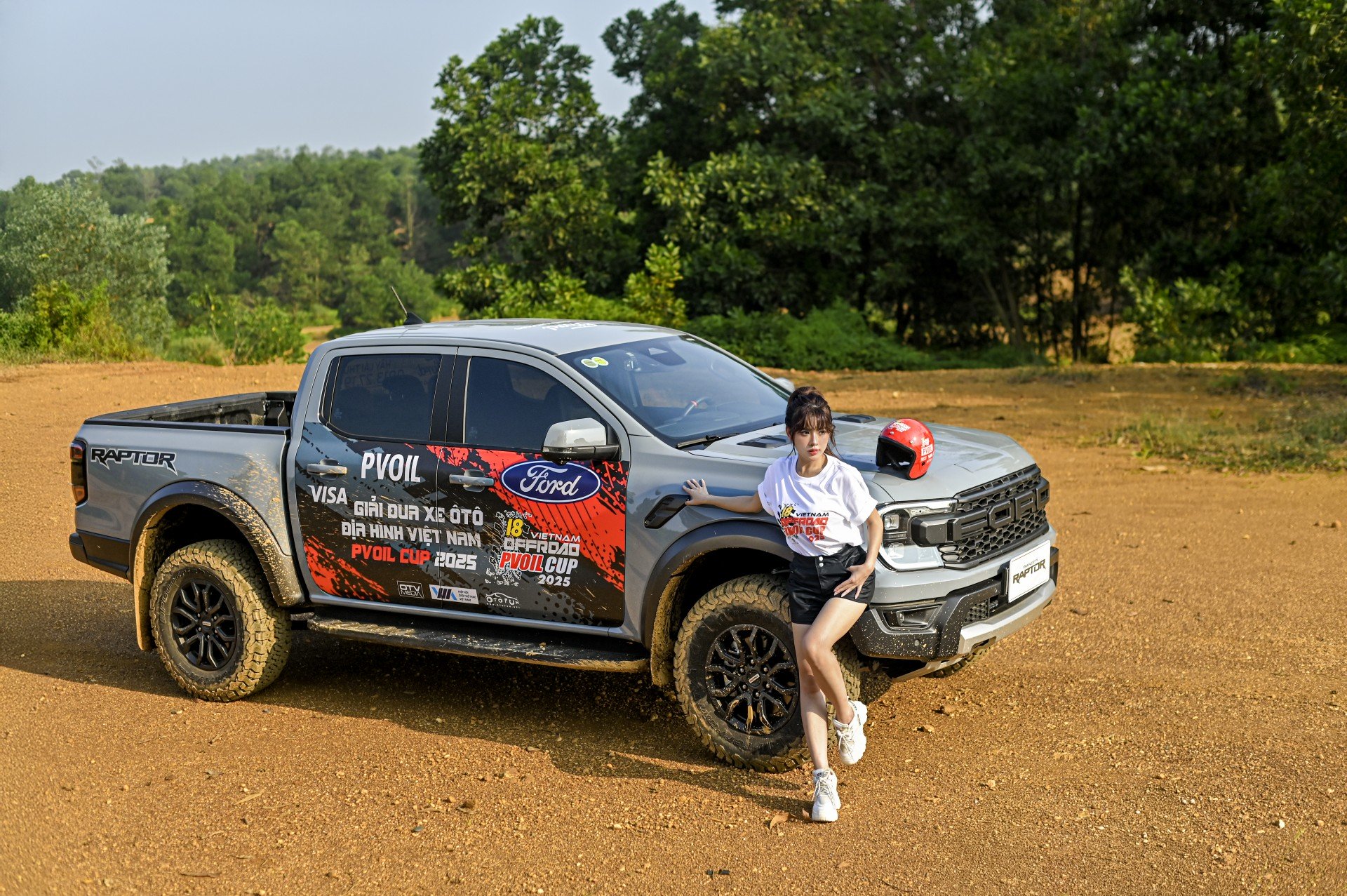 Ford Ranger Raptor  'Chiến binh' off-road khuấy động PVOIL VOC 2025