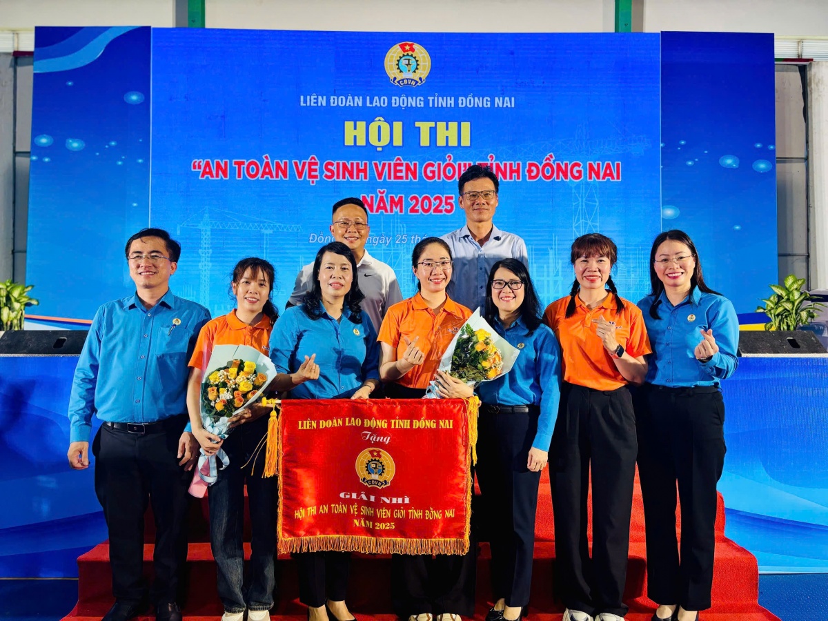 Phong trào “Xanh - Sạch - Đẹp, bảo đảm ATVSLĐ” trở thành biểu tượng văn hóa lao động