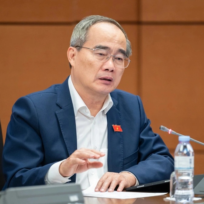 Mức lương của người lao động cần đảm bảo đủ sống và nuôi con