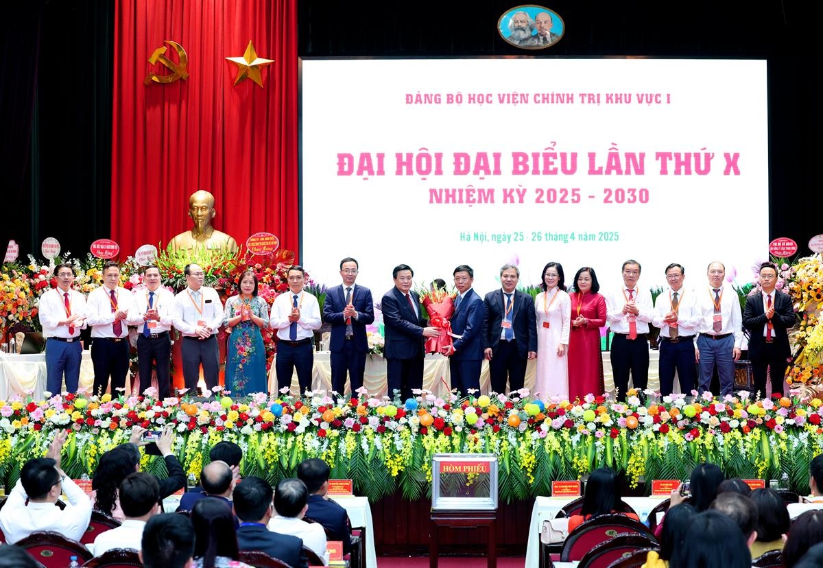 Tăng cường khối đoàn kết xây dựng Đảng vững mạnh theo tư tưởng, đạo đức, phong cách Hồ Chí Minh