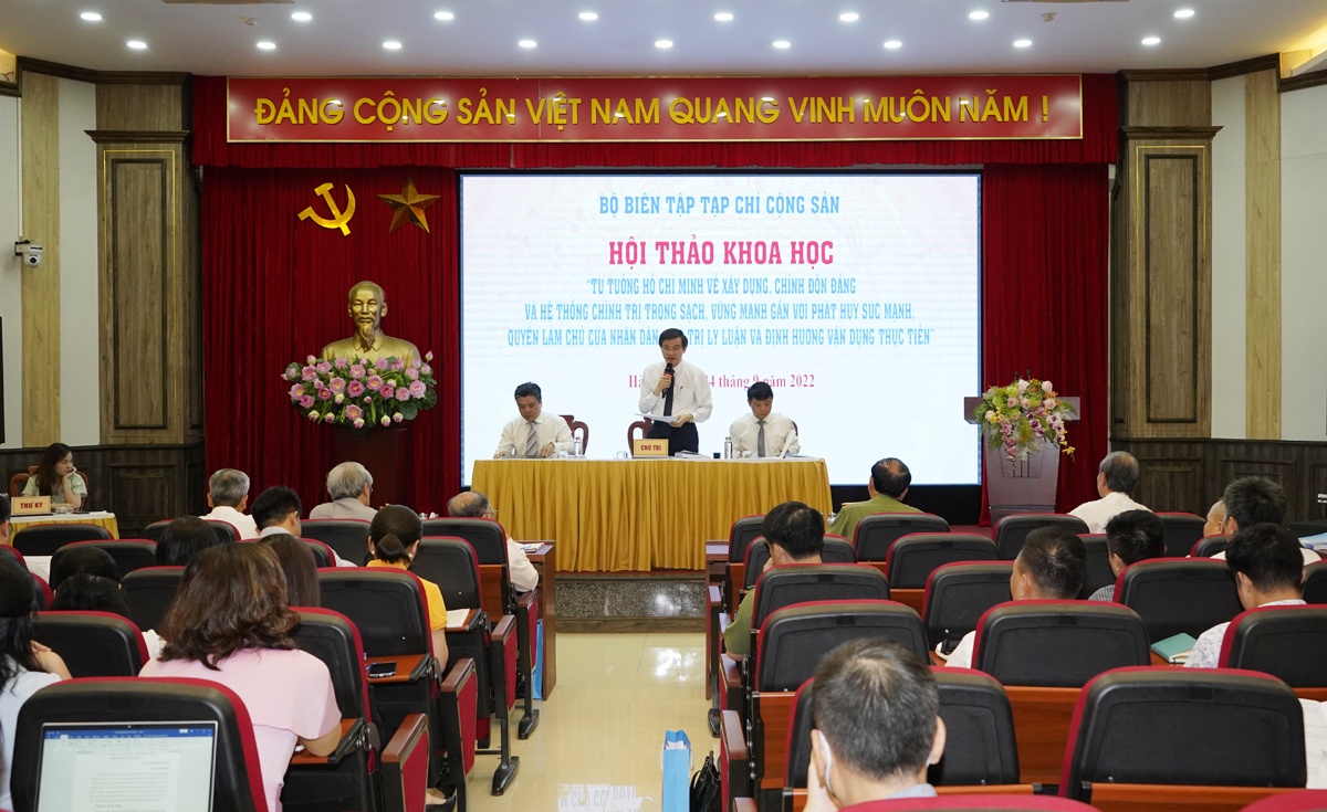 Lý luận gắn với thực tiễn theo tư tưởng Hồ Chí Minh Lý luận gắn với thực tiễn theo tư tưởng Hồ Chí Minh