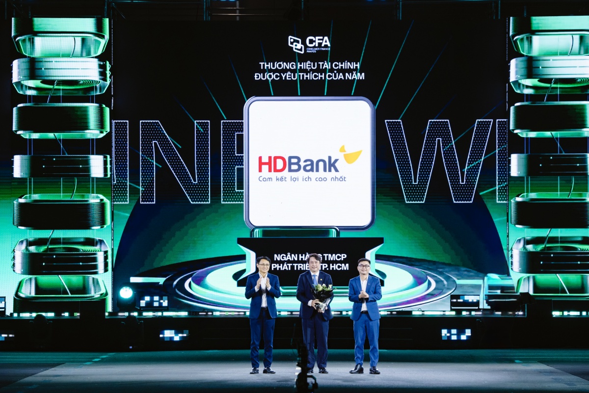 HDBank nhận 3 giải thưởng uy tín về hiệu quả kinh doanh, thương hiệu và đổi mới sáng tạo HDBank nhận 3 giải thưởng uy tín về hiệu quả kinh doanh, thương hiệu và đổi mới sáng tạo