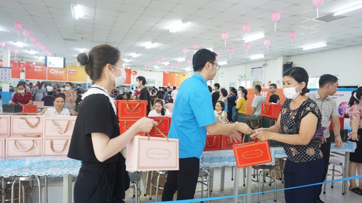 Công ty Sungwoo Vina: Khi Công đoàn là điểm tựa vững chắc cho lao động nữ