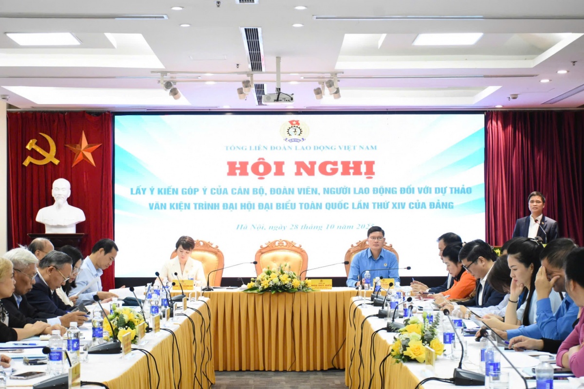 Thay đổi tư duy về “tiền lương đủ sống”: Nền tảng để người lao động làm việc và cống hiến Thay đổi tư duy về “tiền lương đủ sống”: Nền tảng để người lao động làm việc và cống hiến