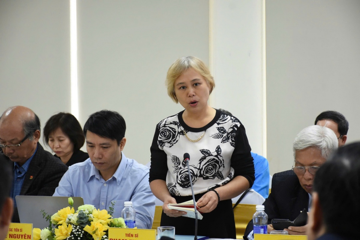 Thay đổi tư duy về “tiền lương đủ sống”: Nền tảng để người lao động làm việc và cống hiến Thay đổi tư duy về “tiền lương đủ sống”: Nền tảng để người lao động làm việc và cống hiến