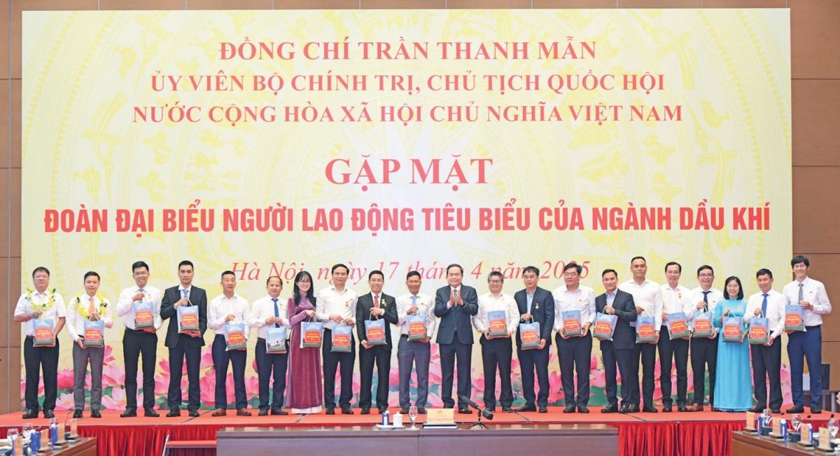 Kỳ 3: Quốc hội kiến tạo - Đồng hành cùng Chính phủ, doanh nghiệp và người dân