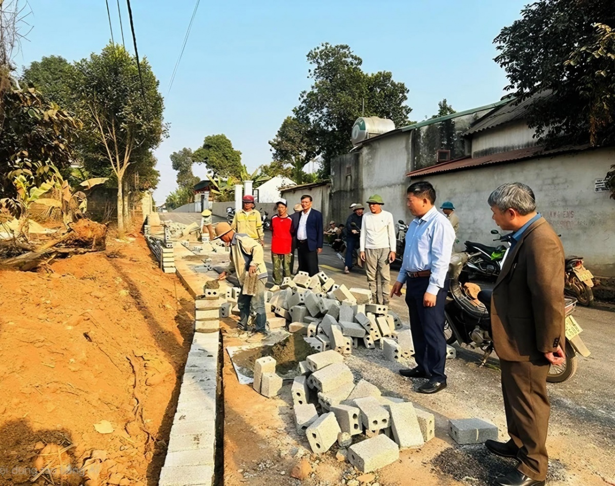 Kỳ 4: Để thể chế đi vào lòng dân, cần một Mặt trận đi trước một bước về dân chủ