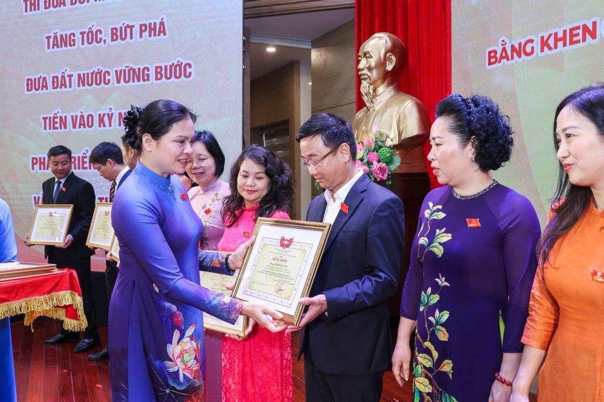 Kỳ 4: Để thể chế đi vào lòng dân, cần một Mặt trận đi trước một bước về dân chủ