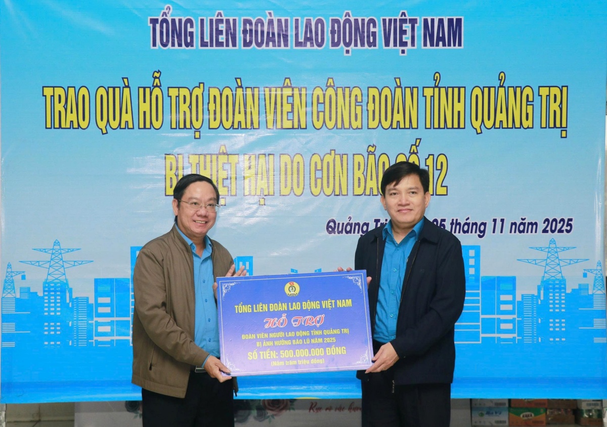 Công đoàn chia sẻ, tiếp sức cho người lao động ở vùng lũ Quảng Trị Công đoàn chia sẻ, tiếp sức cho người lao động ở vùng lũ Quảng Trị