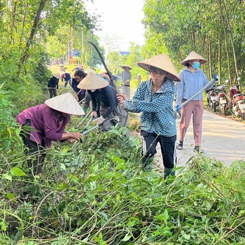 Phụ nữ và trẻ em gái trước thách thức khí hậu