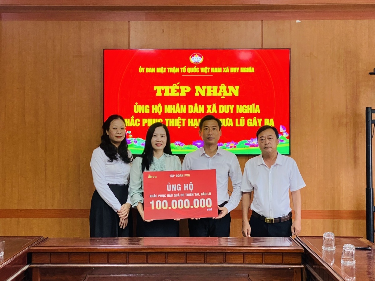 Công nhân Đà Nẵng mất sạch tài sản sau lũ, doanh nghiệp chi hàng chục tỷ đồng tiếp sức Công nhân Đà Nẵng mất sạch tài sản sau lũ, doanh nghiệp chi hàng chục tỷ đồng tiếp sức