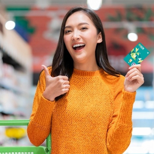 Chi tiêu thông minh nhờ ưu đãi từ thẻ ghi nợ, xu hướng mới, nhận ưu đãi lớn cùng thẻ OCB của Gen Z