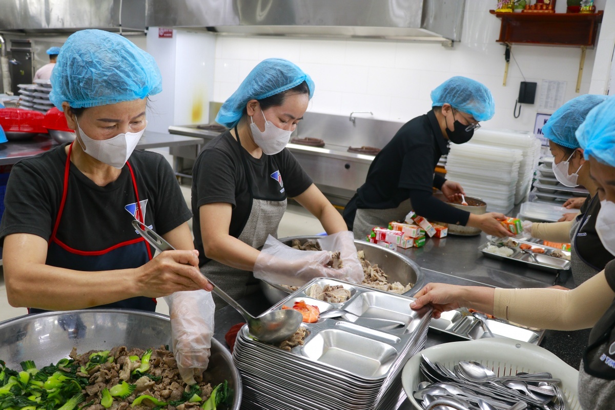 Hơn 2 triệu đoàn viên cùng chung mâm “cơm Công đoàn”