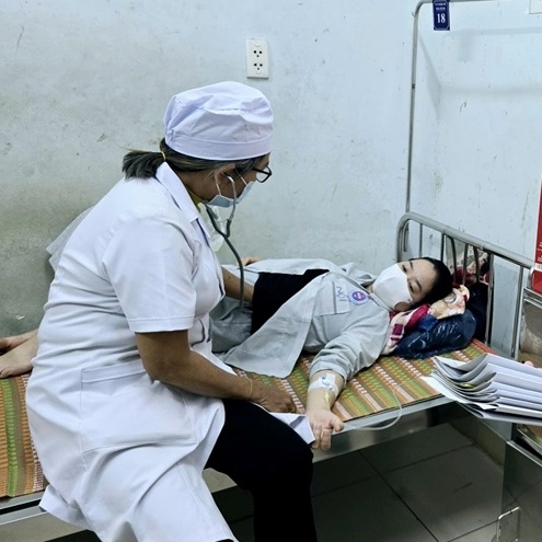 Tình trạng sức khỏe 17 công nhân nghi ngộ độc thực phẩm ở Huế hiện ra sao?