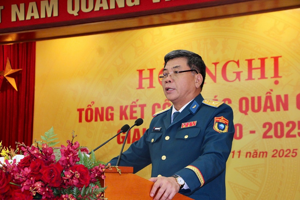 Đại tá Lương Mạnh Quân, Bí thư Đảng ủy, Phó tư lệnh Binh đoàn 18 dự, phát biểu chỉ đạo. Ảnh: ĐVCC Đại tá Lương Mạnh Quân, Bí thư Đảng ủy, Phó tư lệnh Binh đoàn 18 dự, phát biểu chỉ đạo. Ảnh: ĐVCC