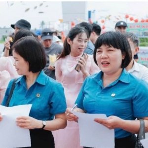 Bảo vệ quyền lợi cán bộ công đoàn chuyên trách khi tổ chức bộ máy thay đổi