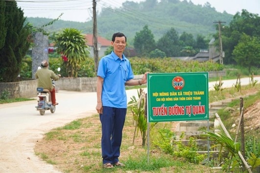 Người cán bộ mặt trận gương mẫu, hết lòng vì dân Người cán bộ mặt trận gương mẫu, hết lòng vì dân