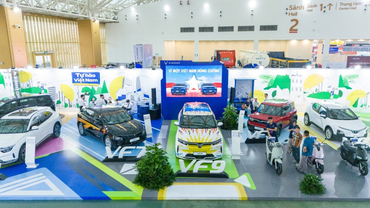 Khu vực trưng bày của VinFast tại Tuần lễ Công nghiệp & Công nghệ 2025 Khu vực trưng bày của VinFast tại Tuần lễ Công nghiệp & Công nghệ 2025