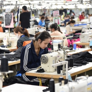 Những trường hợp người lao động được tăng lương tối thiểu vùng từ 2026