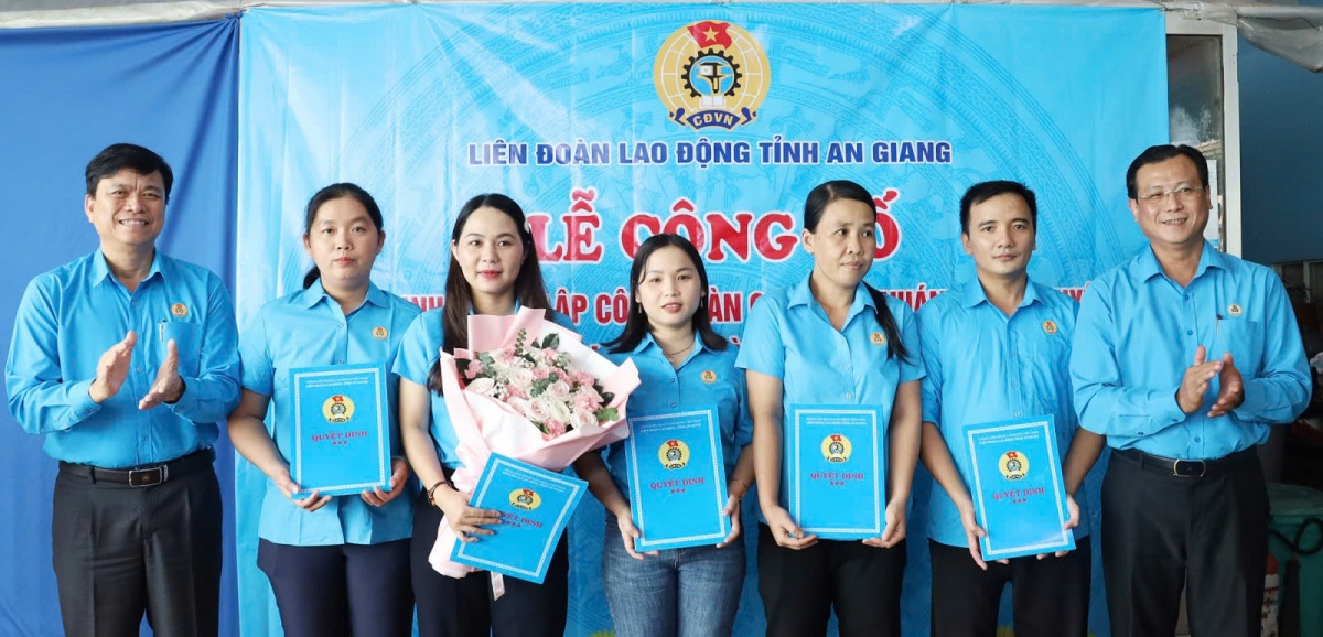Chiến lược 'giữ chân' lao động của Công đoàn An Giang: Từ chuyển đổi số đến hệ sinh thái phúc lợi Chiến lược 'giữ chân' lao động của Công đoàn An Giang: Từ chuyển đổi số đến hệ sinh thái phúc lợi