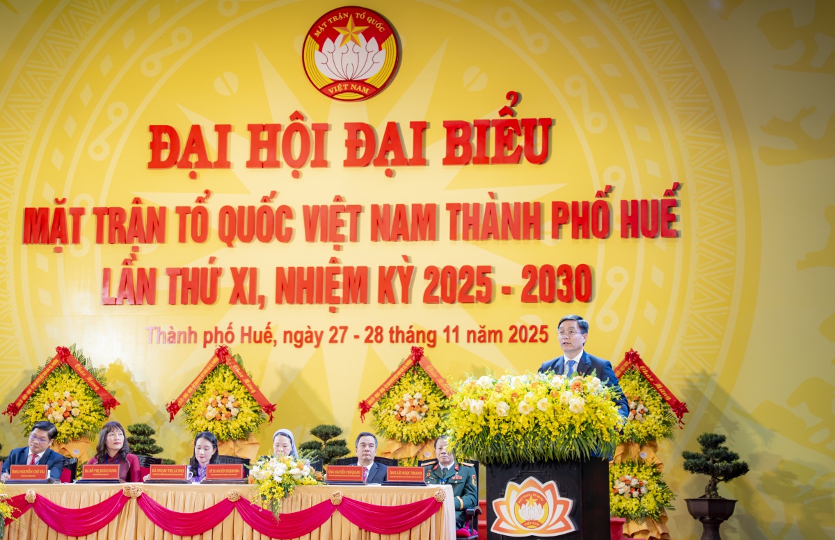 Củng cố khối đại đoàn kết, xây dựng Huế ngày càng văn minh, hiện đại, giàu bản sắc Củng cố khối đại đoàn kết, xây dựng Huế ngày càng văn minh, hiện đại, giàu bản sắc