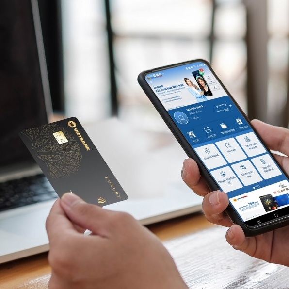 Tận hưởng ưu đãi vượt trội khi sử dụng thẻ và gửi tiết kiệm Vietbank