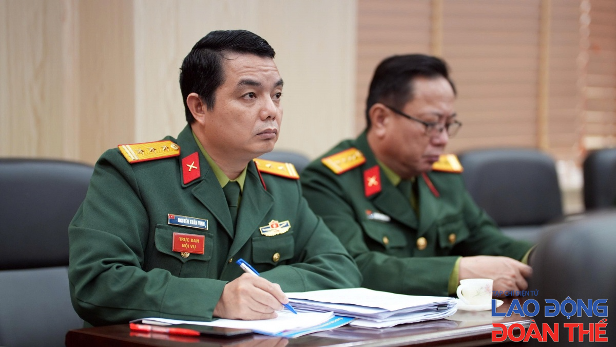 Phát huy trí tuệ tập thể hoàn thiện văn kiện Đại hội Công đoàn Quân đội lần thứ XI Phát huy trí tuệ tập thể hoàn thiện văn kiện Đại hội Công đoàn Quân đội lần thứ XI