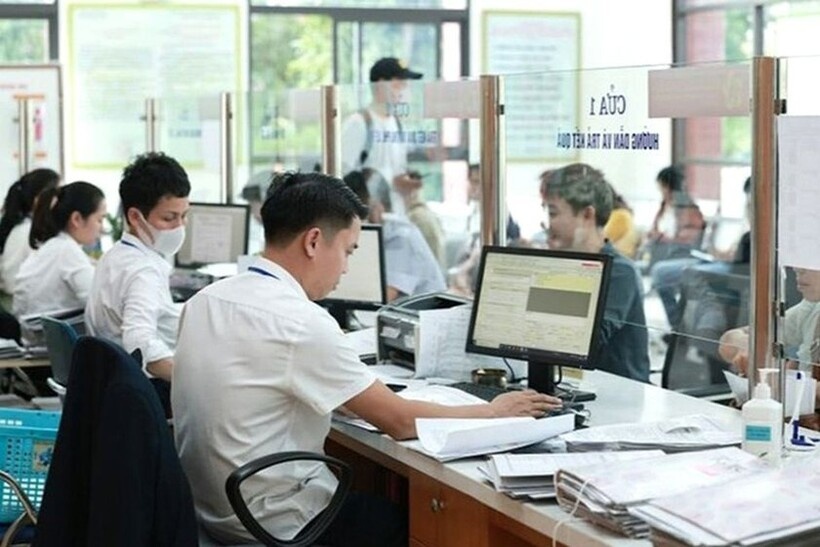 Chi trả kinh phí thế nào đối với công chức lâu năm xin nghỉ việc được hưởng trợ cấp cao? Chi trả kinh phí thế nào đối với công chức lâu năm xin nghỉ việc được hưởng trợ cấp cao?