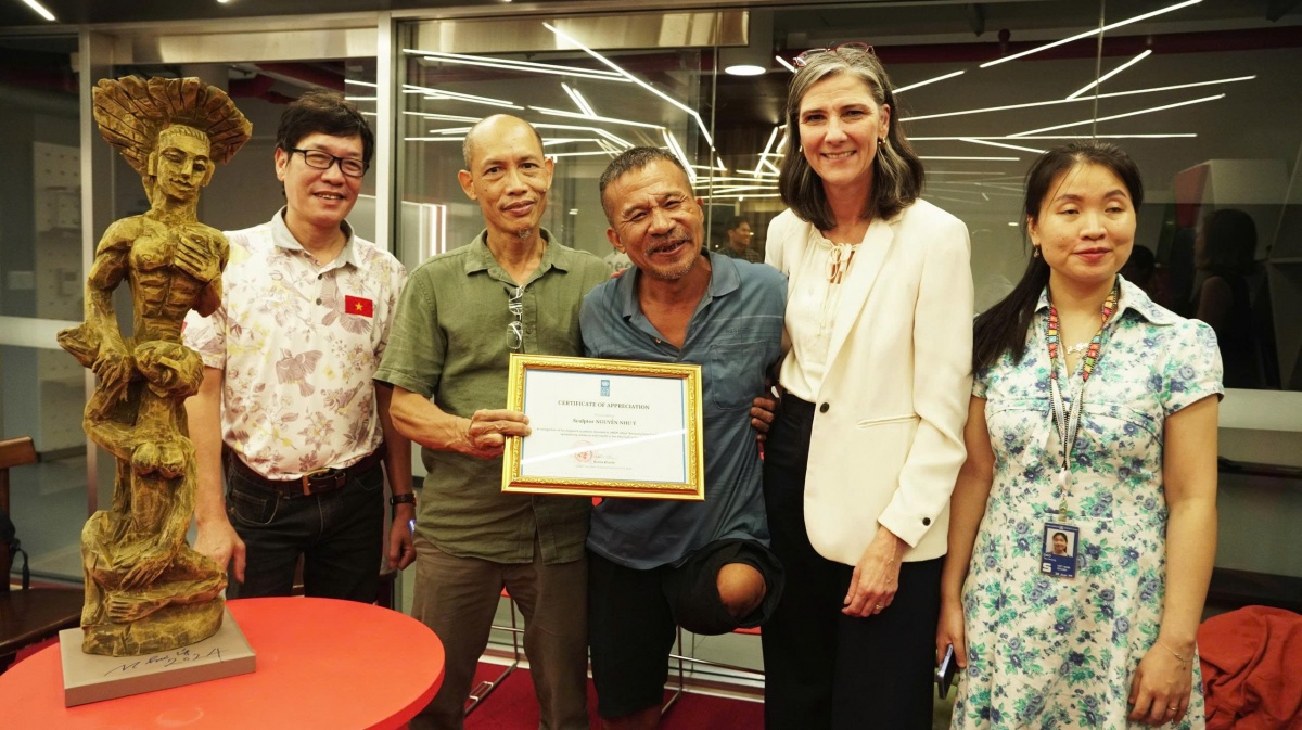 Công dân hạng hai