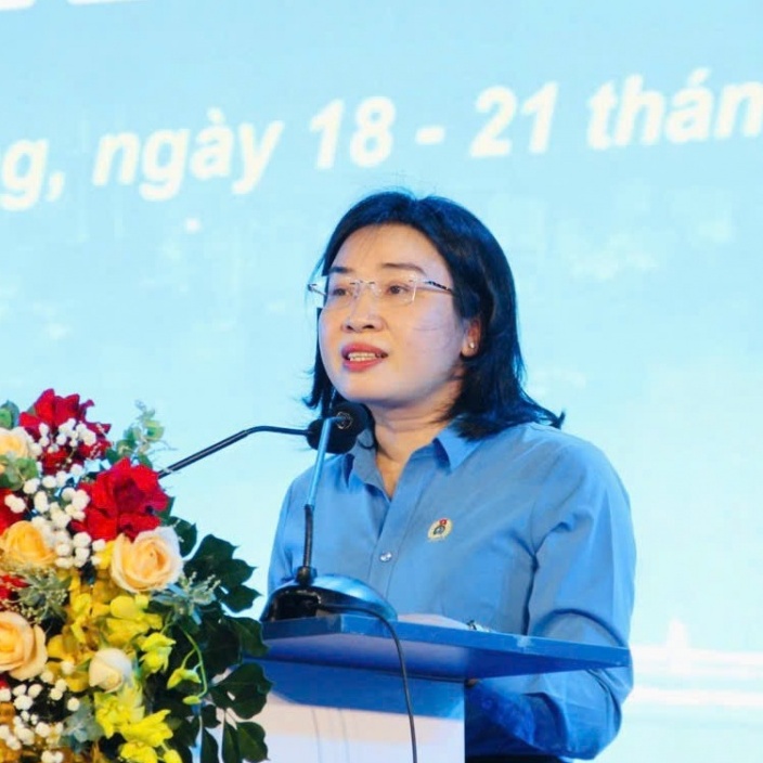 lam ro vai tro giai cap cong nhan va to chuc cong doan trong quan tri xa hoi hien dai