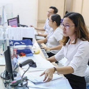 Công chức đạt danh hiệu lao động tiên tiến sẽ được thưởng thế nào?