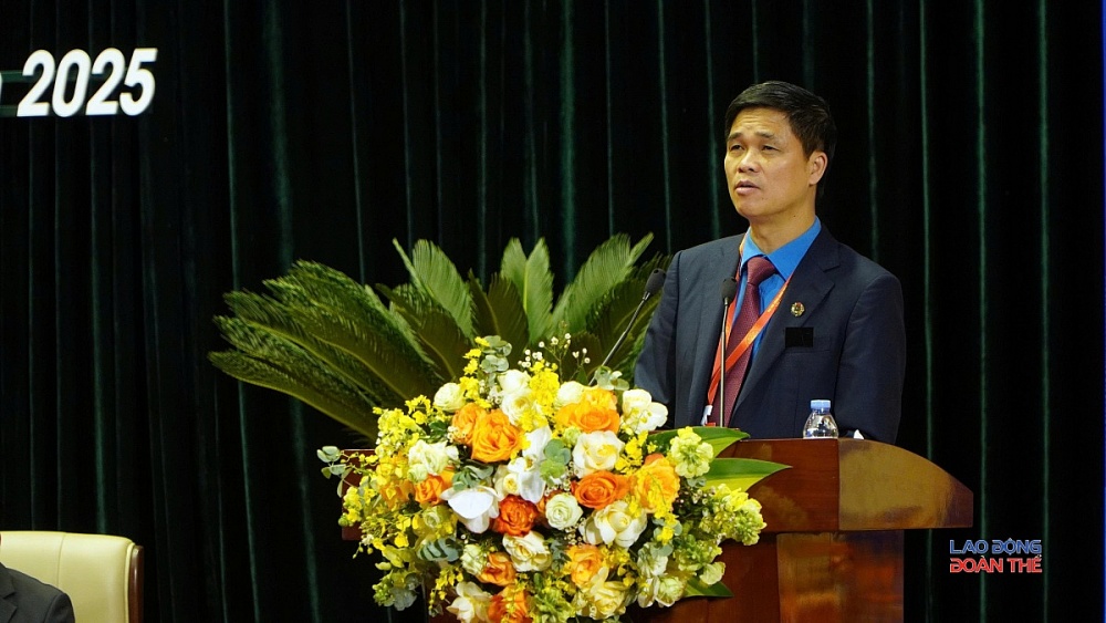 Đồng chí Ngọ Duy Hiểu, Phó Chủ tịch Tổng Liên đoàn Lao động Việt Nam nhấn mạnh tại Đại hội Công đoàn Than - Khoáng sản Việt Nam lần thứ VII, nhiệm kỳ 2025 – 2030. Ảnh: Mạnh Thắng