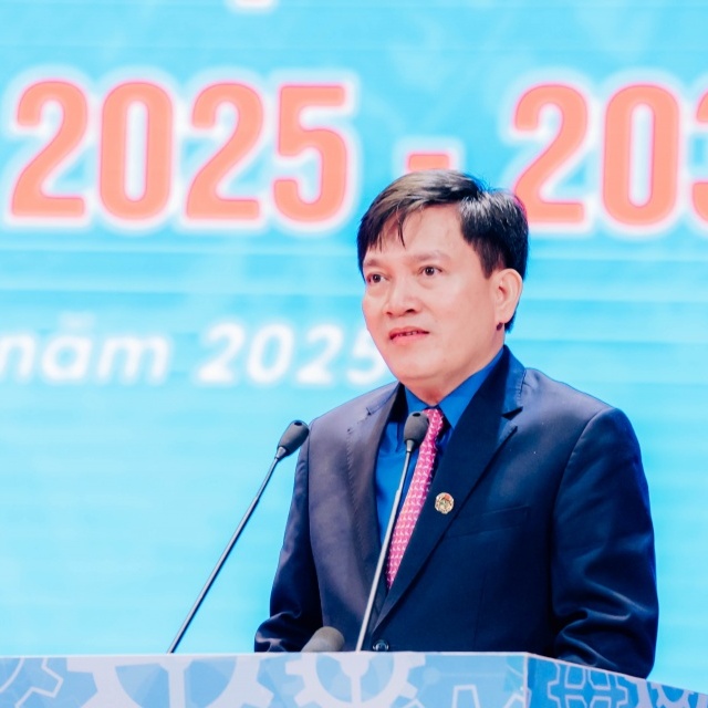 Khát vọng dẫn dắt phong trào công nhân và xây dựng tổ chức Công đoàn hiện đại trong thời đại mới